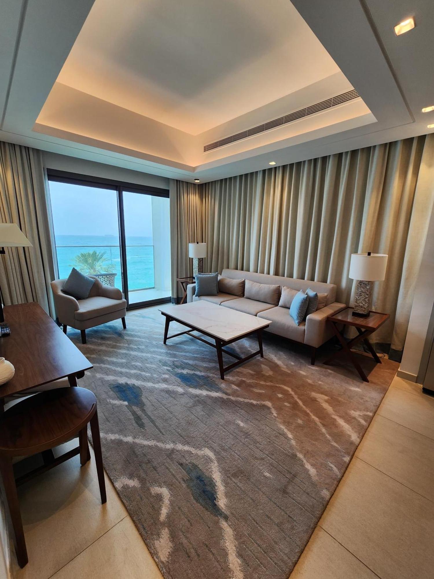 Solo Realtyhh - Address Fujairah Apartment
