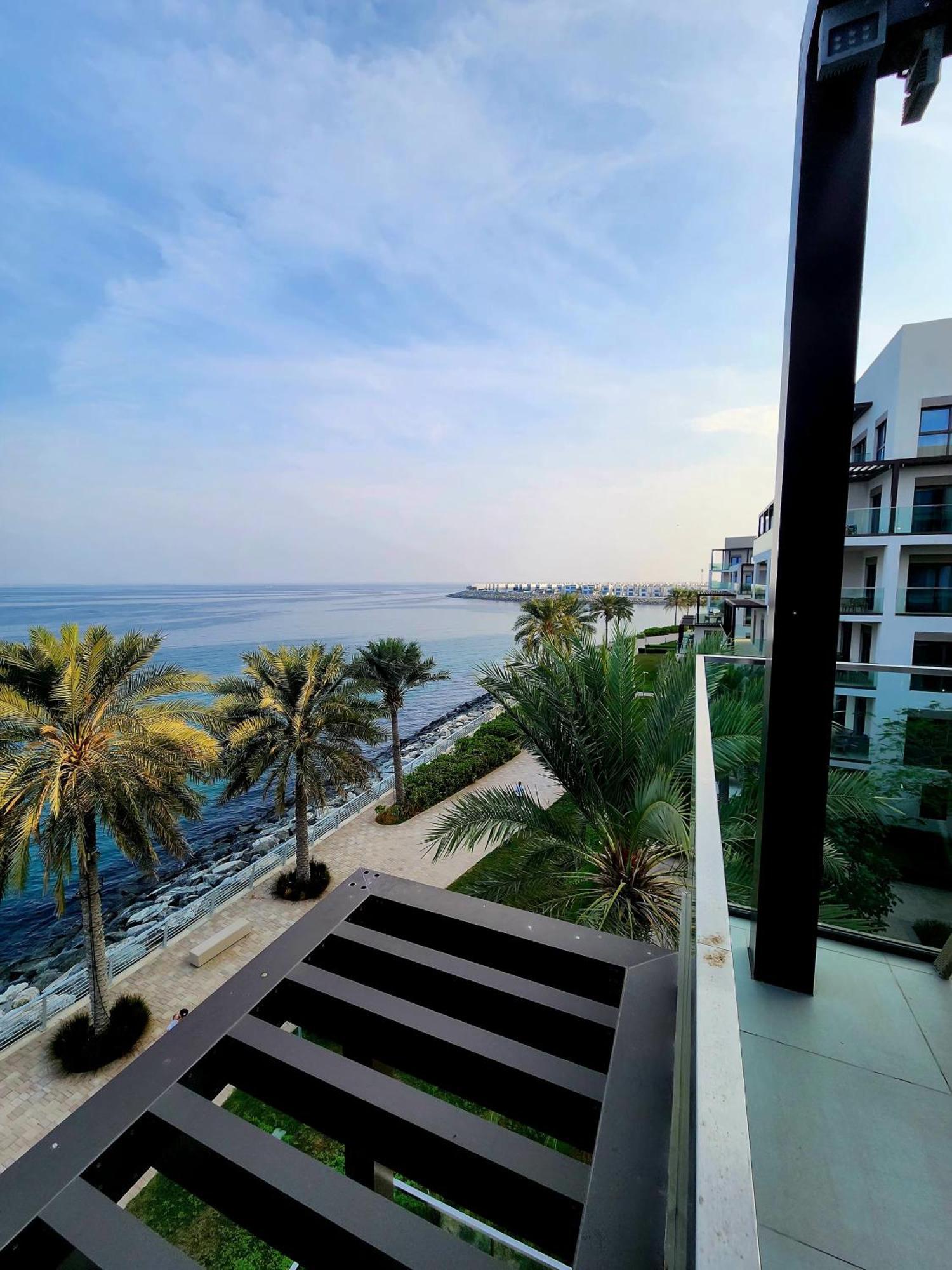 Solo Realtyhh - Address Fujairah Apartment
