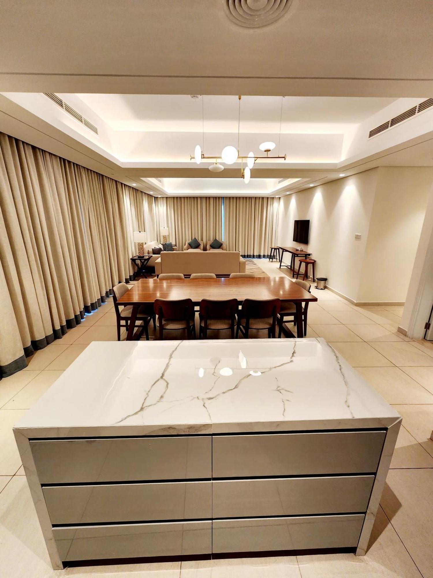 Solo Realtyhh - Address Fujairah Apartment Sharm