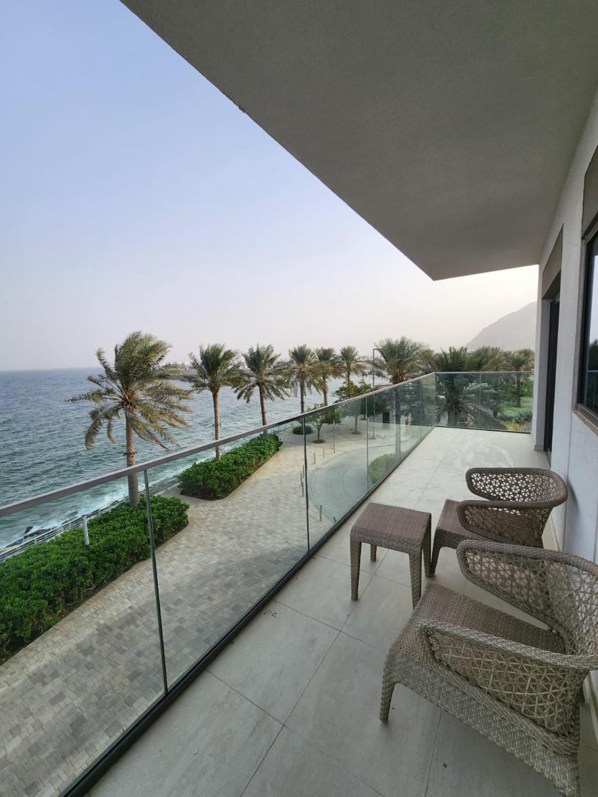 Solo Realtyhh - Address Fujairah Apartment *